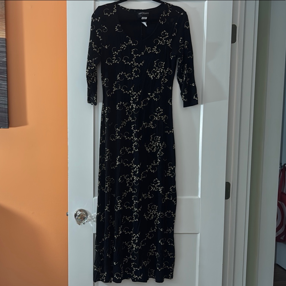 Vintage Black and Gold Dress with Scoop Neck